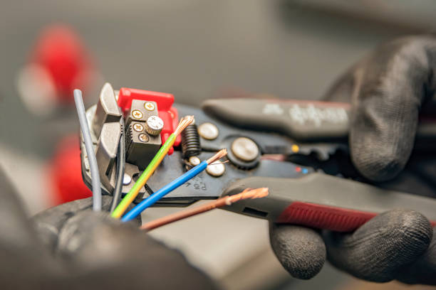 Best Electrical Outlet Repair  in Fort Lee, NJ