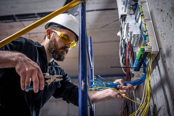 Best Licensed Electrician  in Fort Lee, NJ